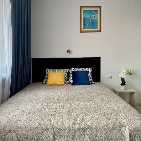 K22 Galeria Mokotow Modzelewskiego * ורשה