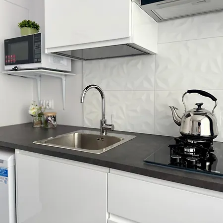 K22 Galeria Mokotow Modzelewskiego * Warschau