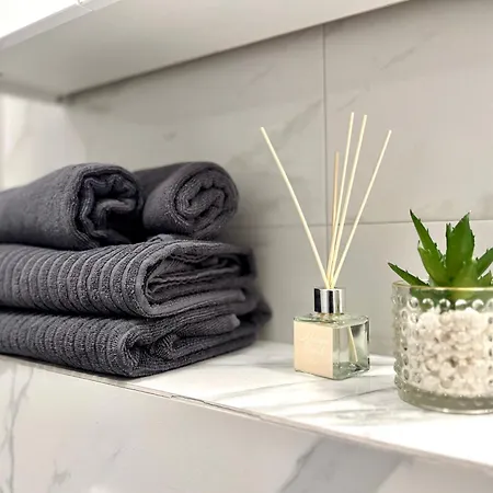 K22 Galeria Mokotow Modzelewskiego דירה *