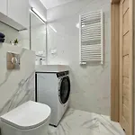 K22 Galeria Mokotow Modzelewskiego *